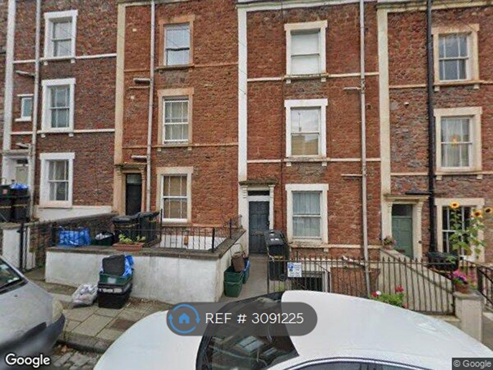 Property photo 1 of 8 8 Ambra Vale East Street View