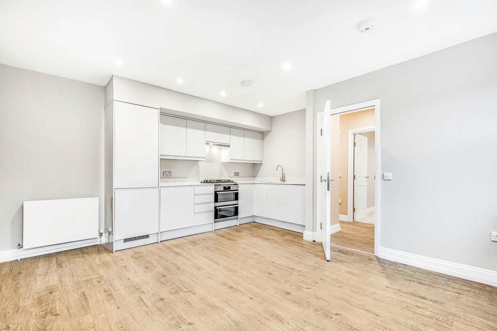 Property photo 3 of 12 Kitchen/Reception Room