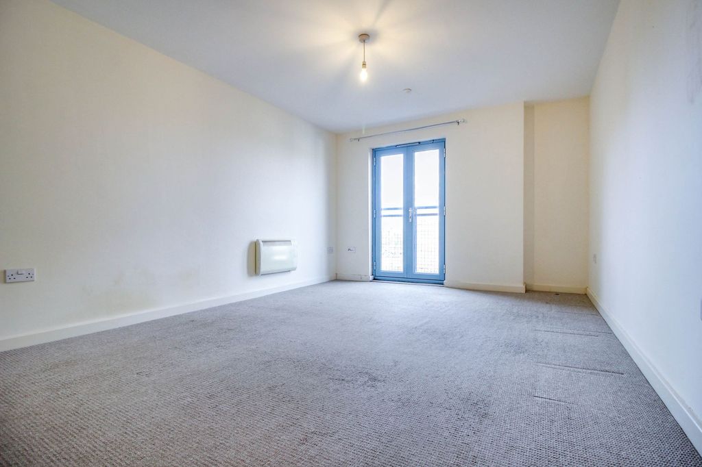Property photo 2 of 7
