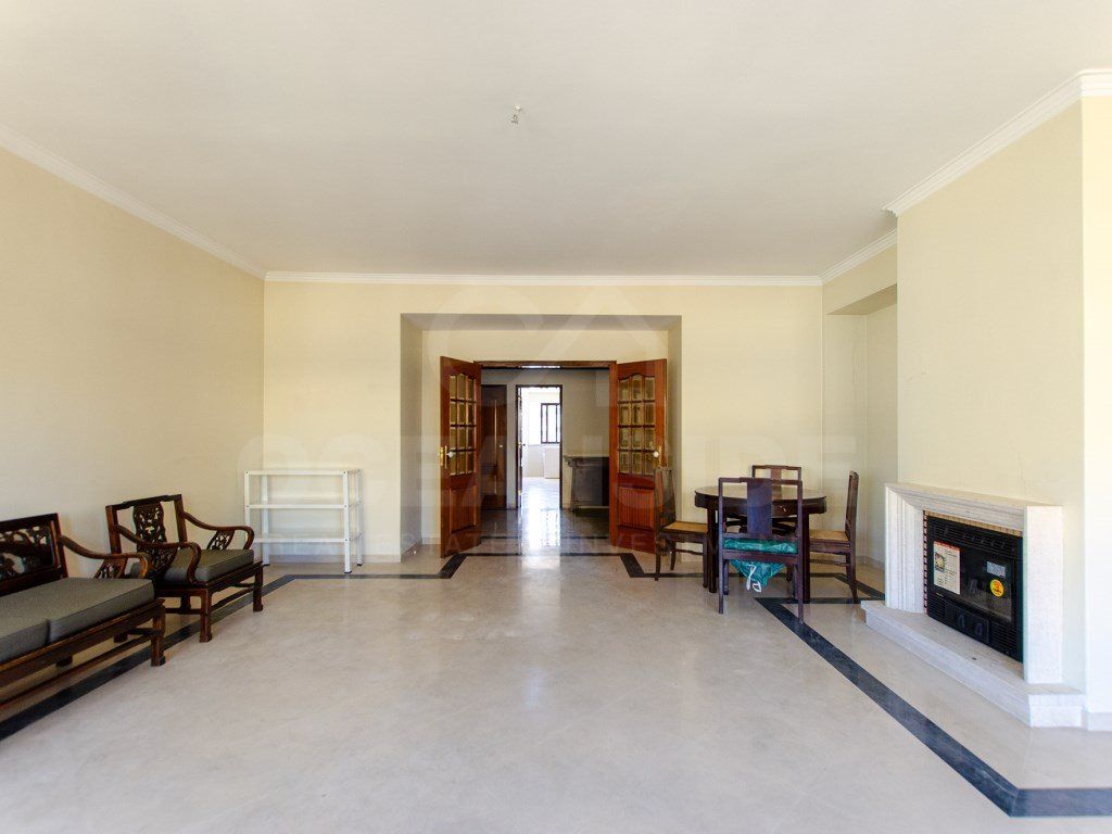 Property photo 1 of 37 3 Bedrooms With Garage For 2 Cars Intelheiras