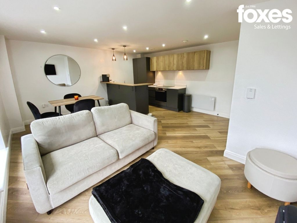 Property photo 3 of 24 4815023