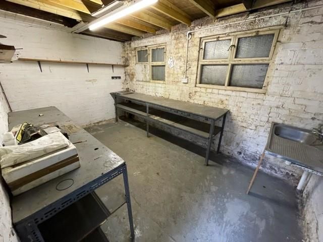 Property photo 3 of 12 Photo 2