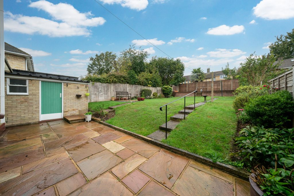Property photo 3 of 12 16-Lindlings-2