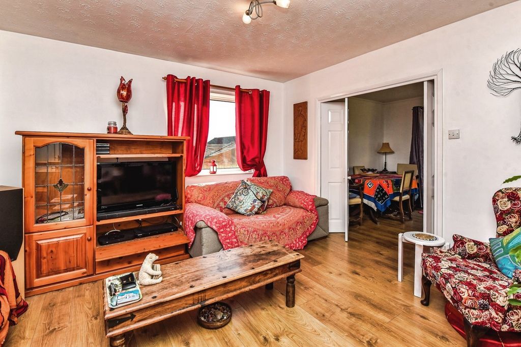 Property photo 3 of 24