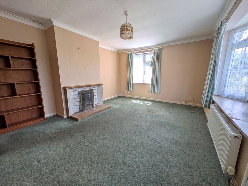 Property photo 3 of 24 Picture No. 02