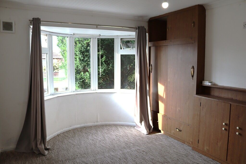 Property photo 2 of 12 108 Lettings