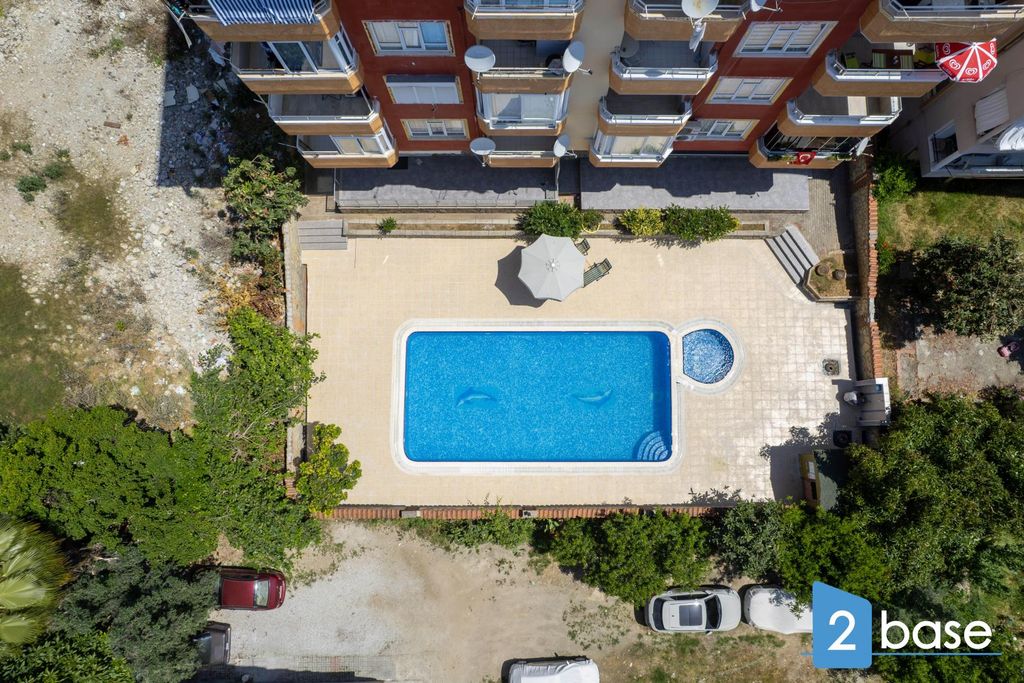 Property photo 3 of 38