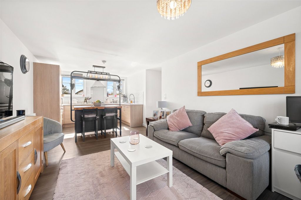 Property photo 3 of 16 Picture No. 19