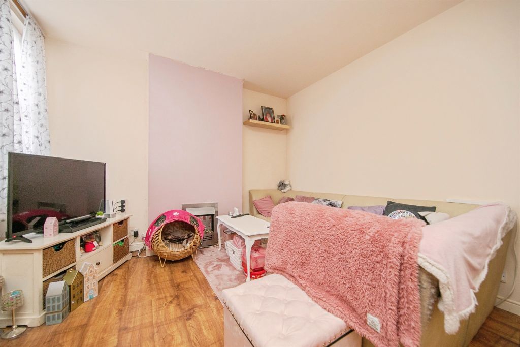 Property photo 3 of 13