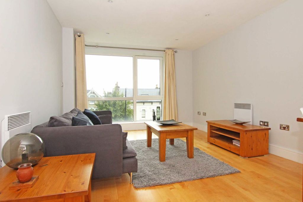 Property photo 2 of 4