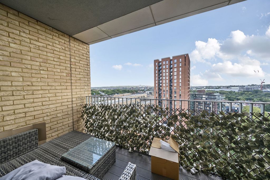 Property photo 3 of 15 Balcony