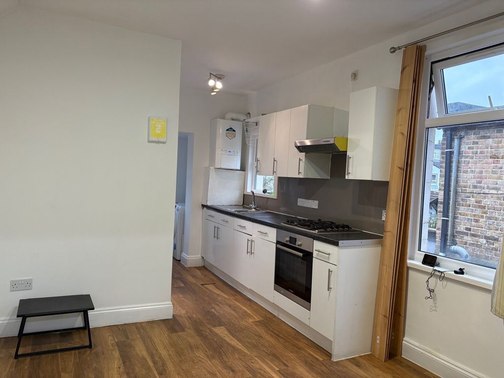 Property photo 2 of 6 Picture No. 02