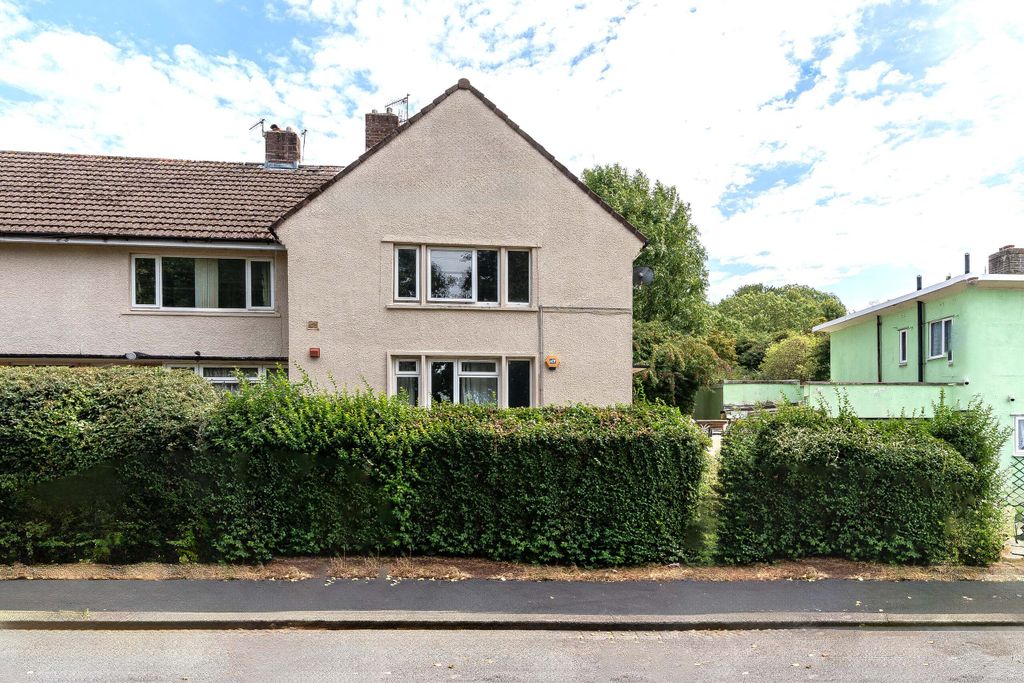 Property photo 2 of 14 Photo 15