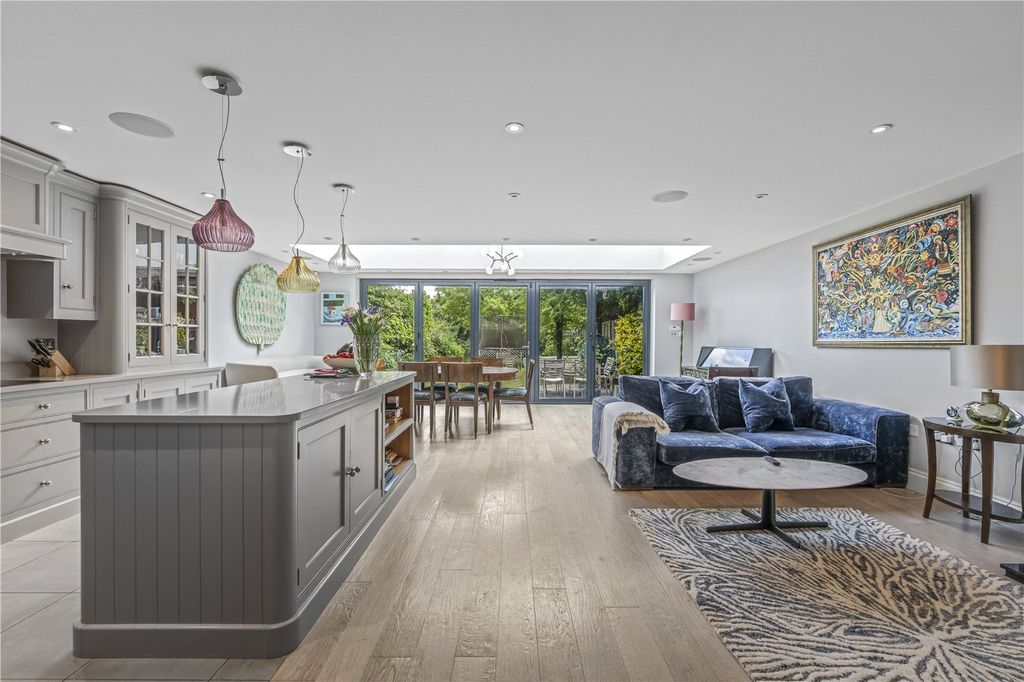 Additional image 4 of 5 bed detached house for saleOld Farm Road, Hampton TW12