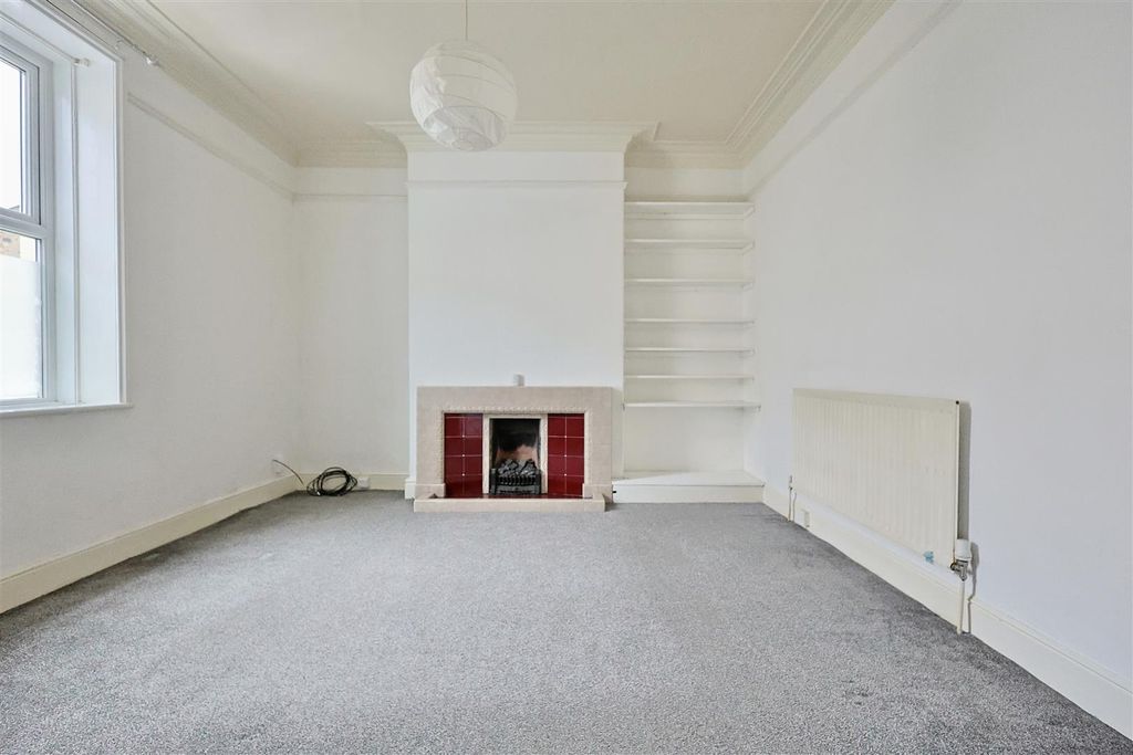 Property photo 2 of 14 2DC64Ae5-E1F0-4Fca-Aa1C-7797479F527E_1_201_A.Jpeg