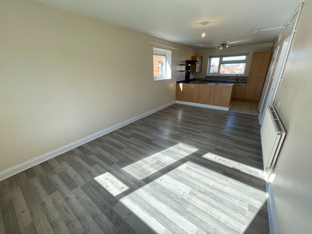 Property photo 2 of 7 3994673