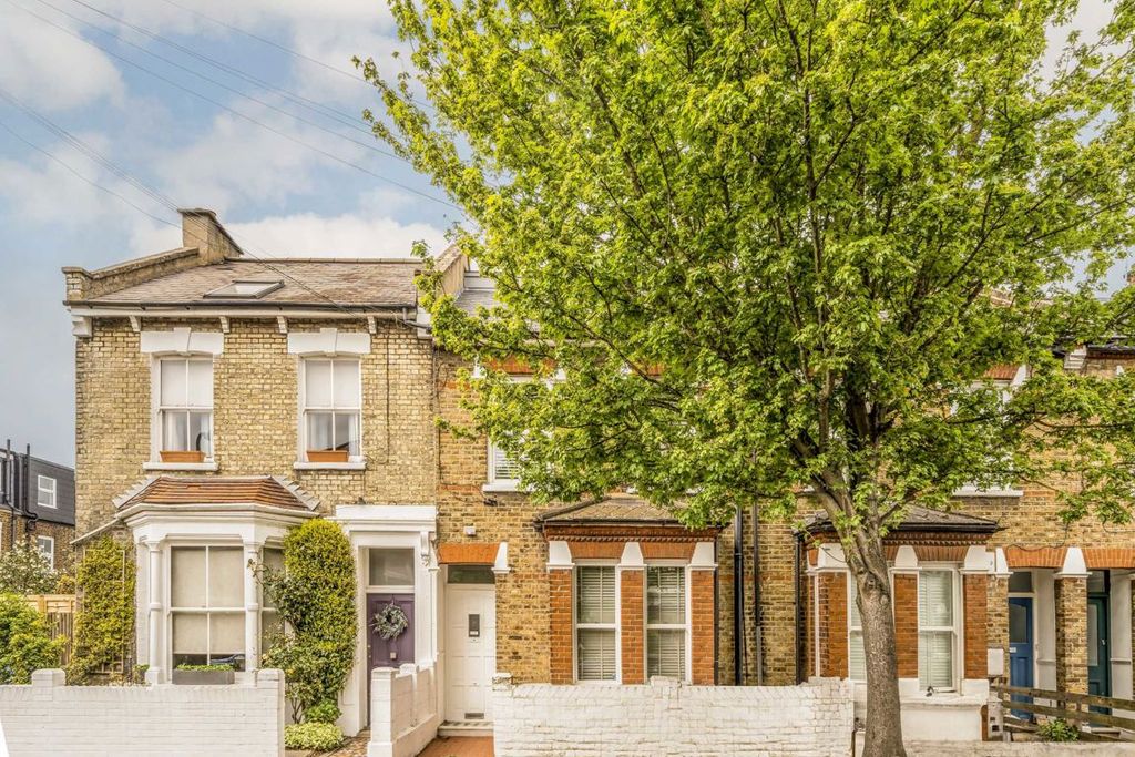 Property photo 1 of 3