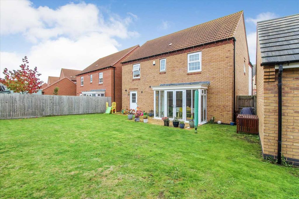 Property photo 2 of 24
