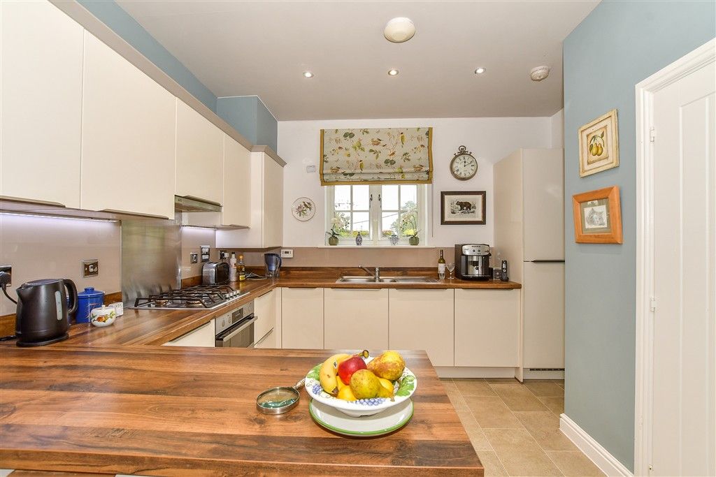 Property photo 3 of 13 Kitchen/Diner