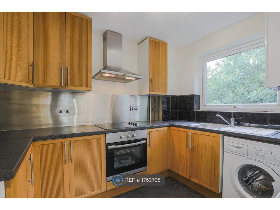 Property photo 2 of 15 Kitchen