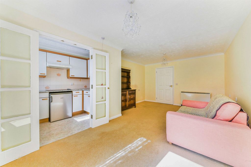 Property photo 3 of 9