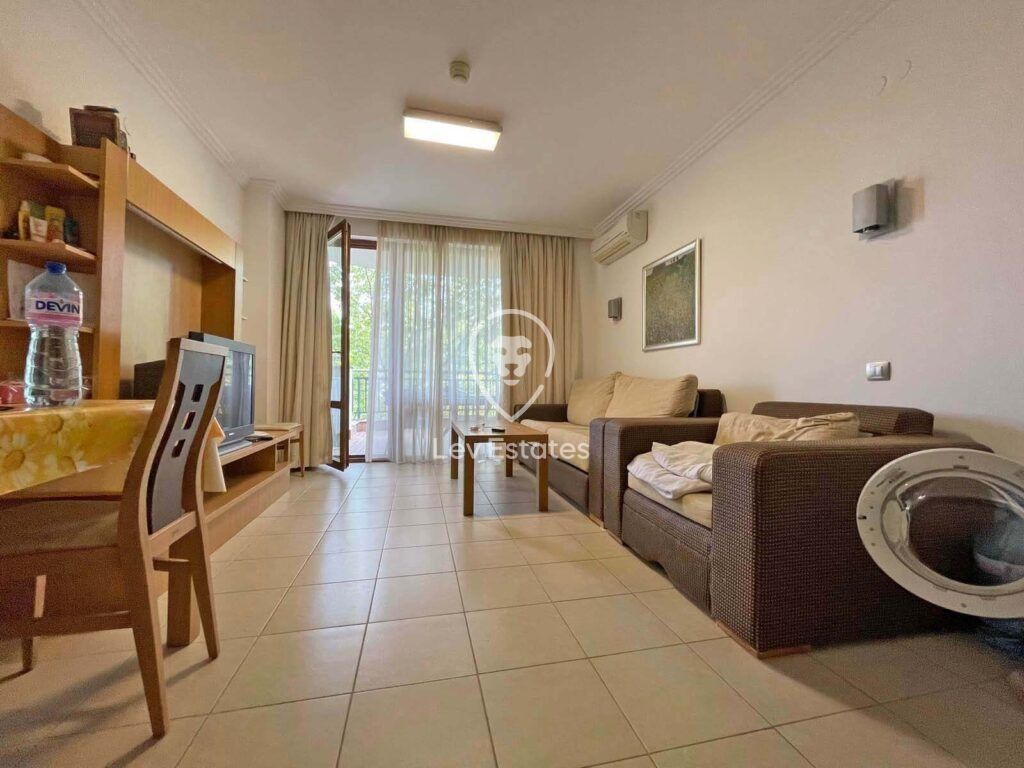 Property photo 2 of 10