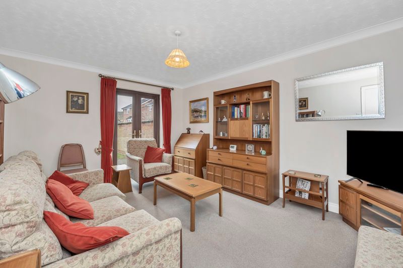 Property photo 3 of 18 Sitting Room