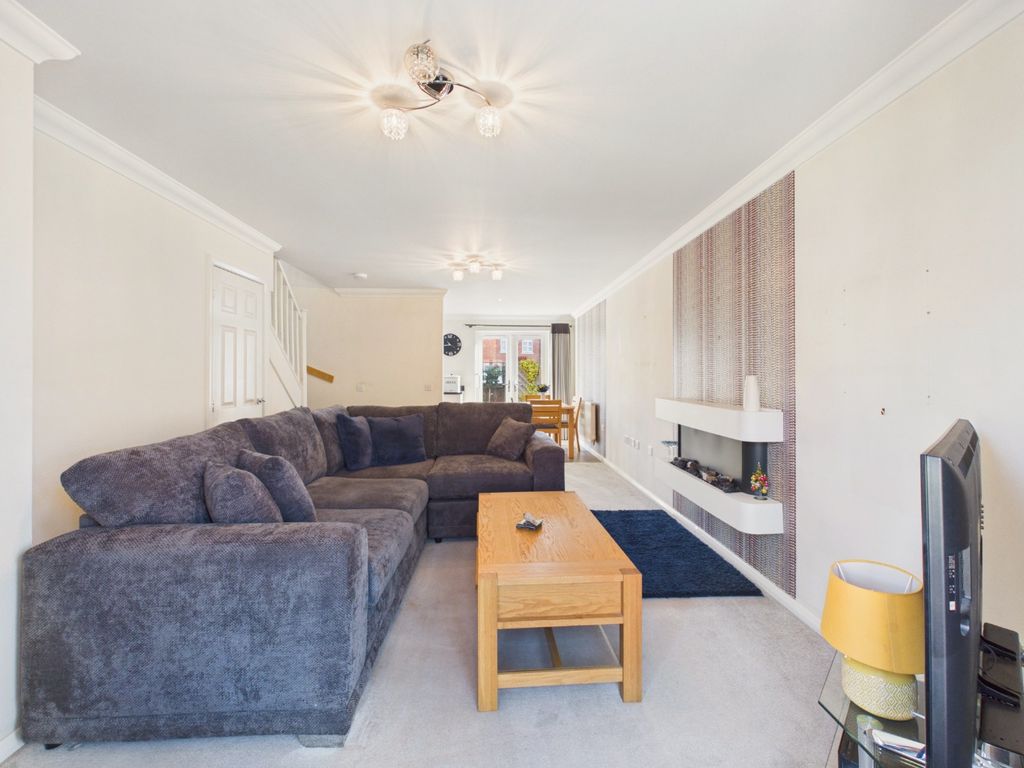Property photo 3 of 21 5591717