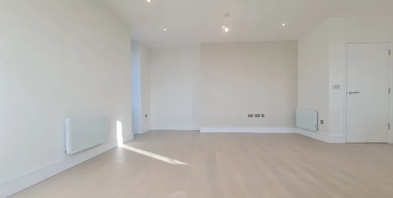 Property photo 1 of 13 Living Room