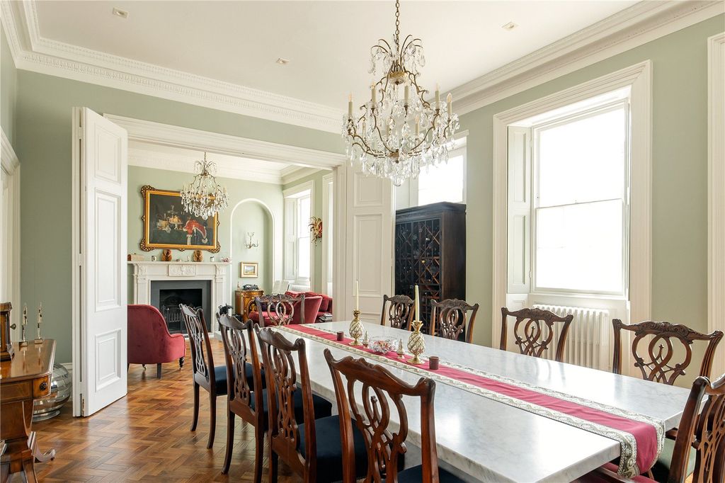Property photo 3 of 21 Dining Room