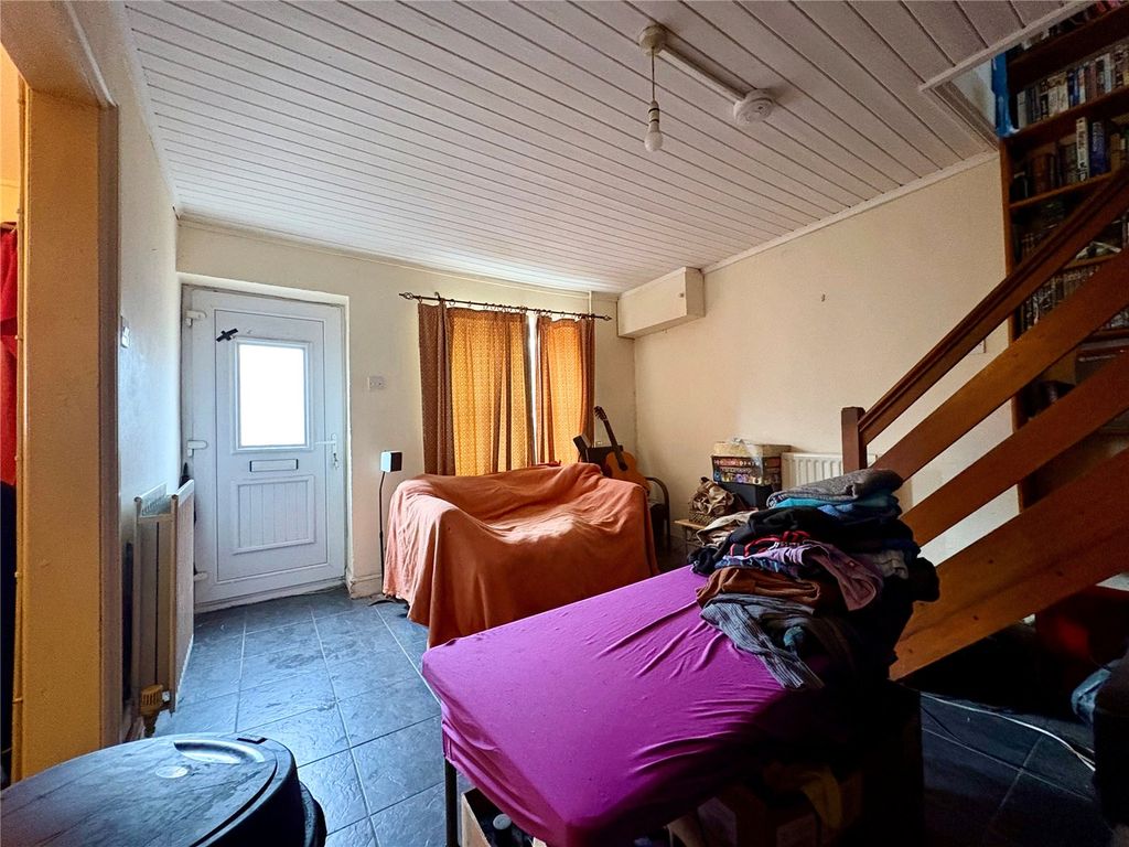 Property photo 3 of 12 Picture No. 11