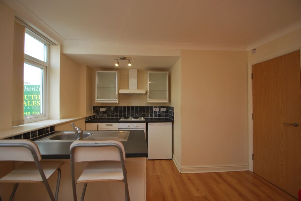 Property photo 2 of 5 Photo 3