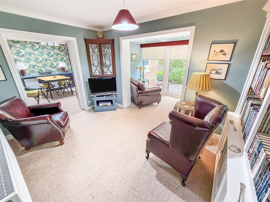 Property photo 2 of 28 Snug