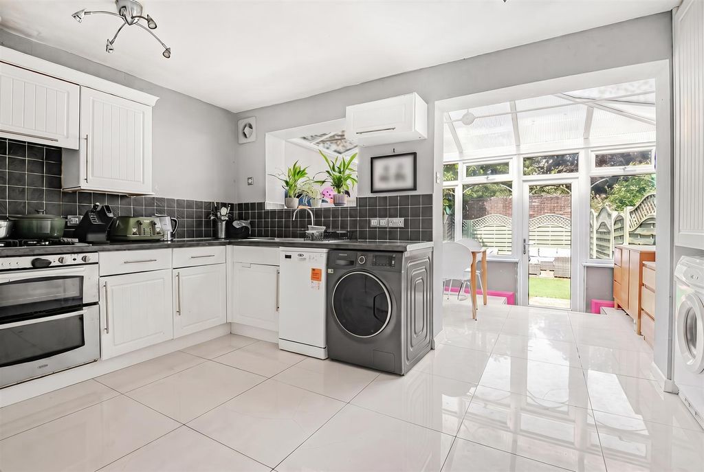 Property photo 1 of 21 33_86172.Jpg
