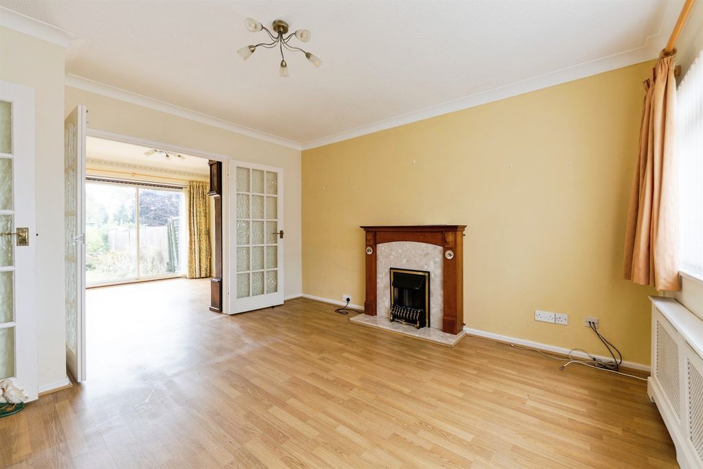 Property photo 3 of 17