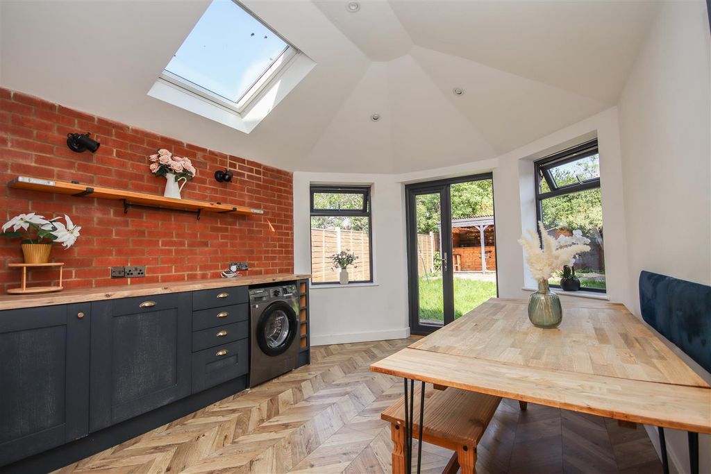 Property photo 2 of 16 Img_4782.Jpg