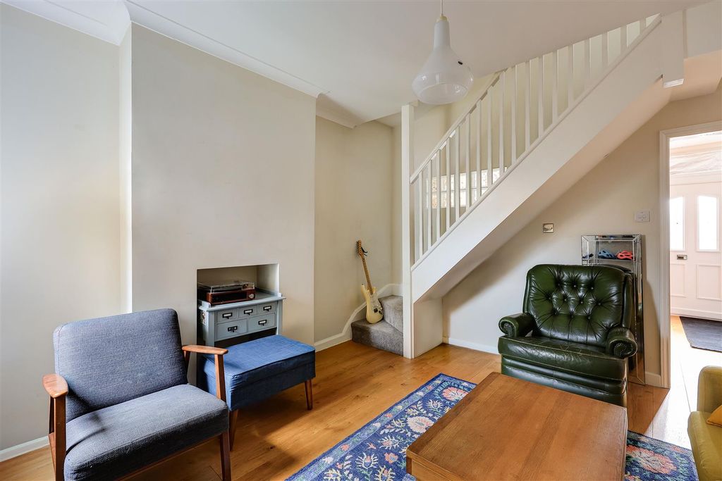 Property photo 3 of 14 Img (9).Jpg