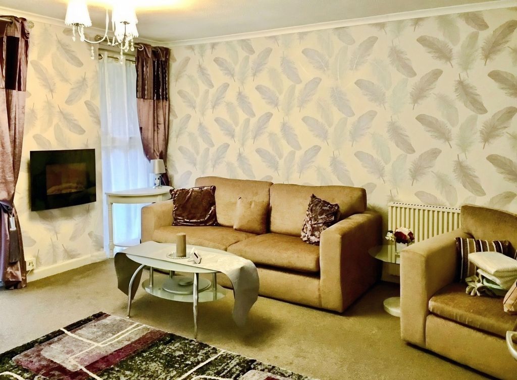 Property photo 3 of 10 Pbox-Img.Jpg