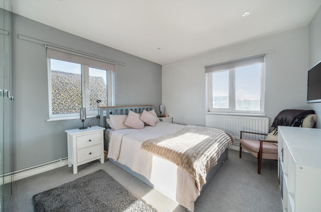 Property photo 3 of 20 Picture 3