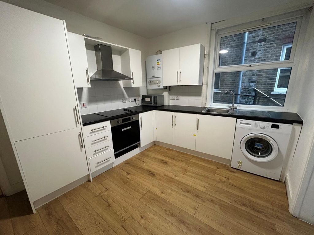 Property photo 2 of 8 4.Jpg