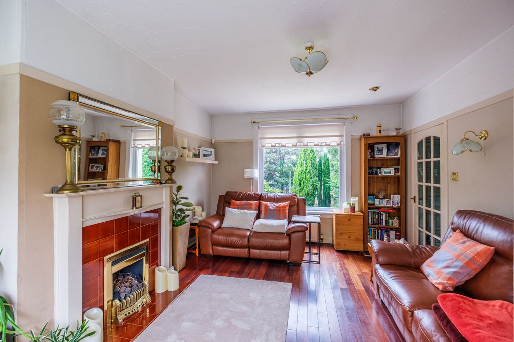 Property photo 3 of 38