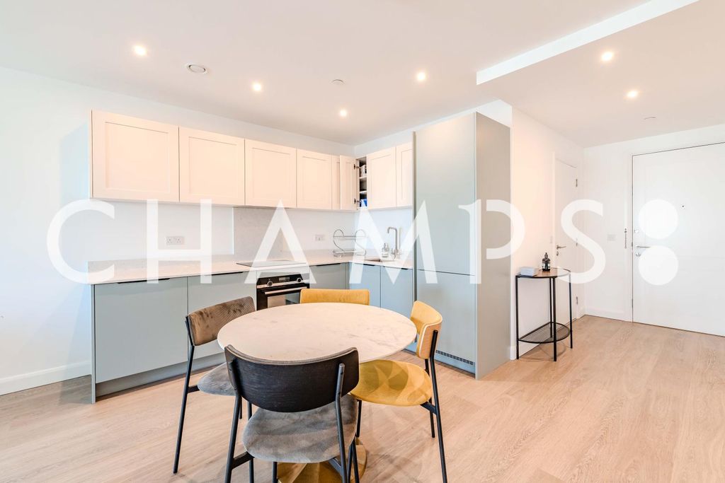 Property photo 3 of 6 054A0009