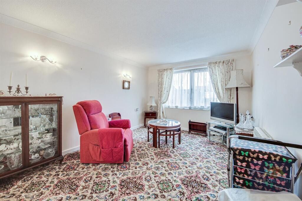 Property photo 3 of 16 4330404