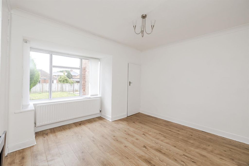 Property photo 2 of 17 23Redcarroadheaton-17.Jpg