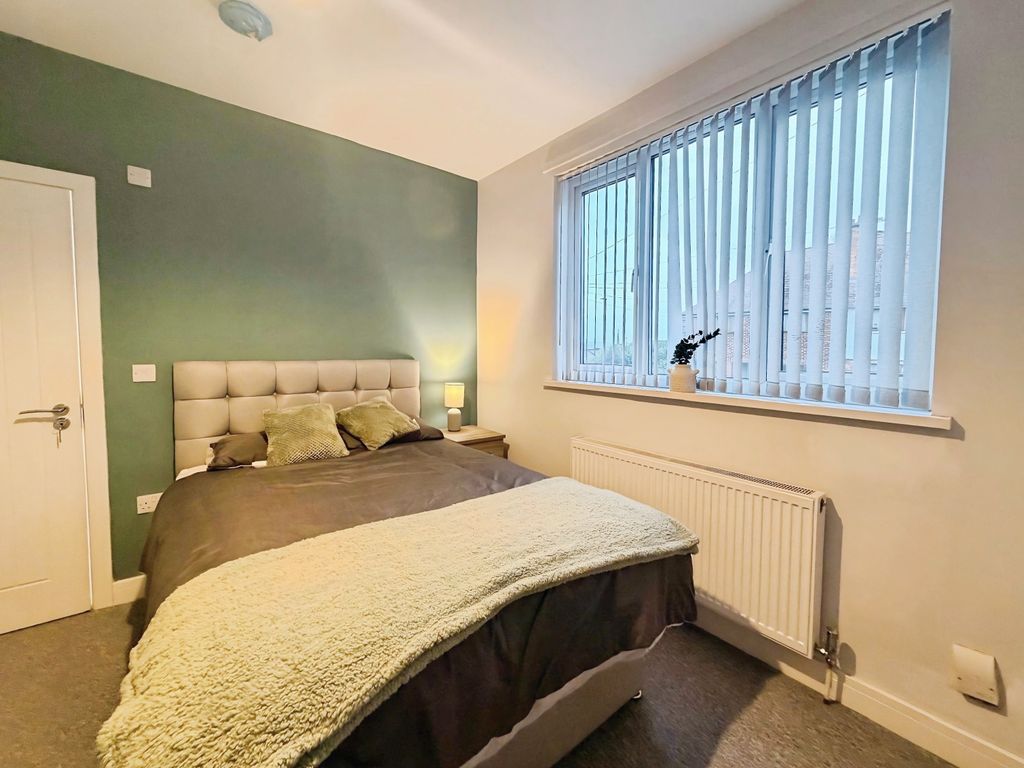 Property photo 1 of 4