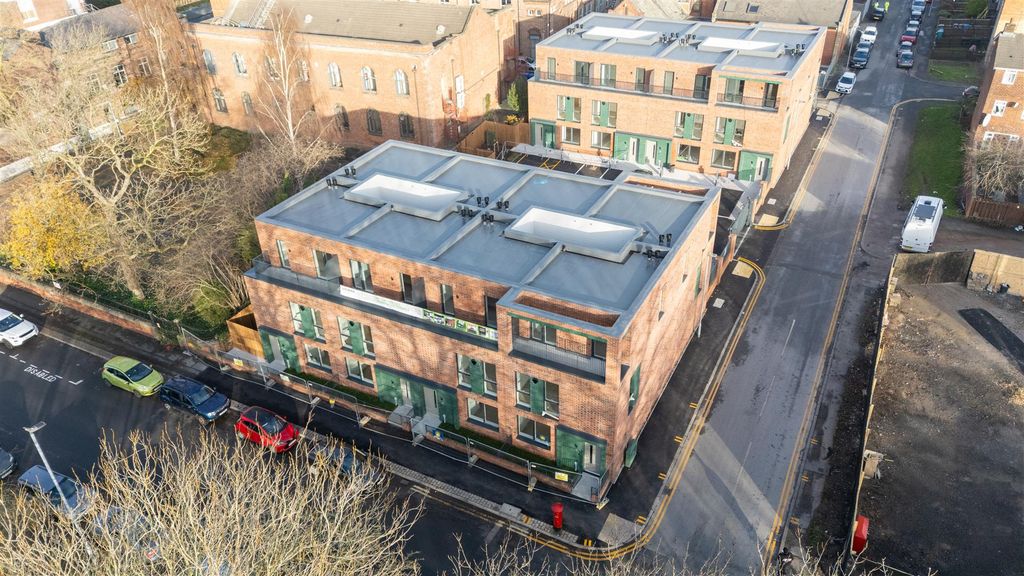 Property photo 1 of 13 Reside-61.Jpg