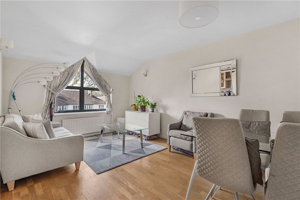 Property photo 2 of 13 Picture No. 02