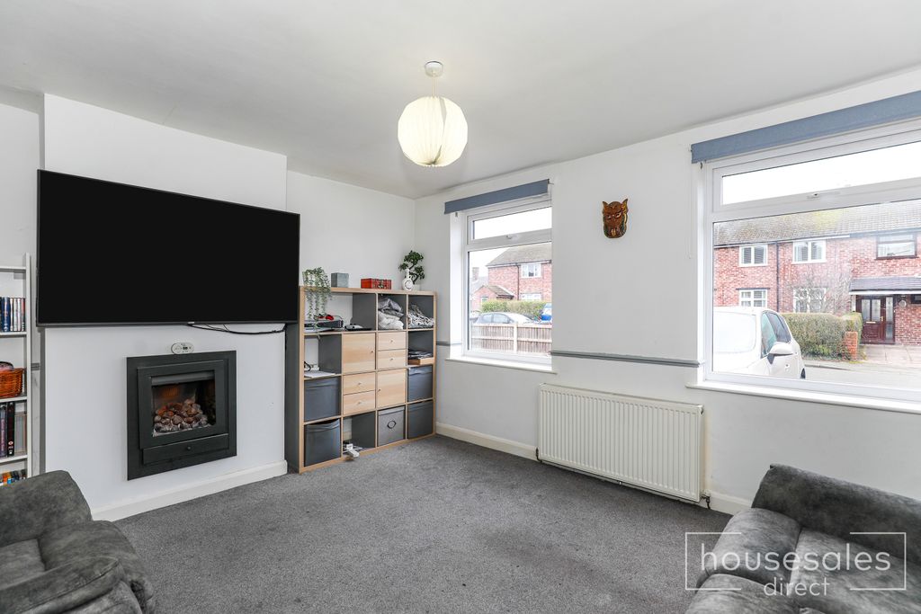 Property photo 2 of 18