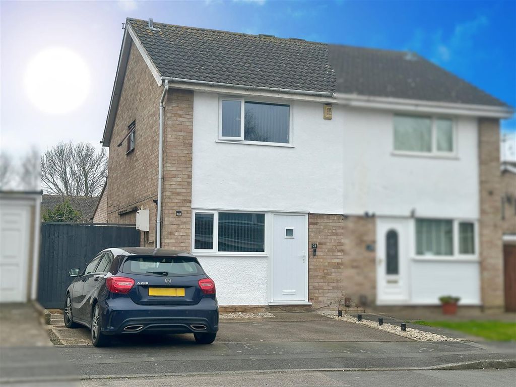 Property photo 1 of 13 Outside