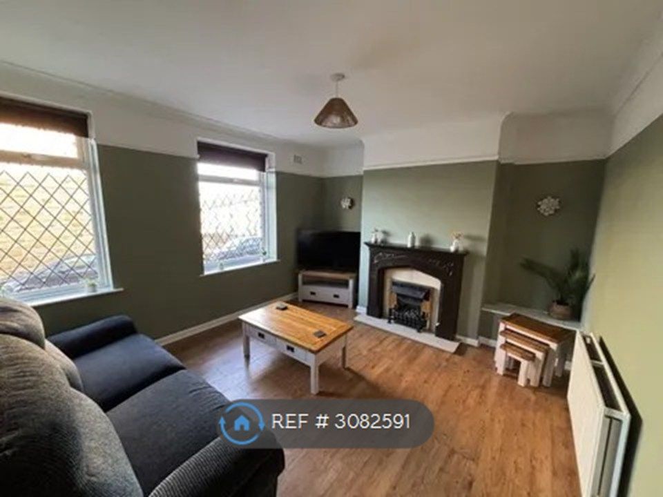 Property photo 3 of 18